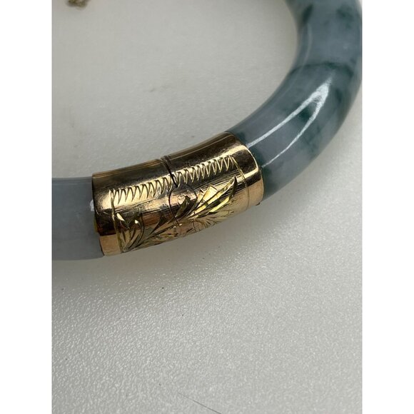 14K Gold Hinged Jadeite Bangle Bracelet 68 Grams With Safety Chain & Floral Engr - Picture 9 of 16
